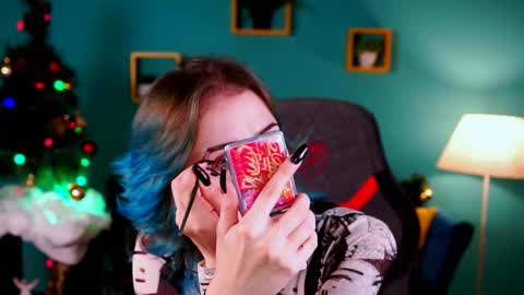 Snapshot of jade_castle chatting on 01/04/25, 04:11 jade_castle online show from 01/04/25, 04:11