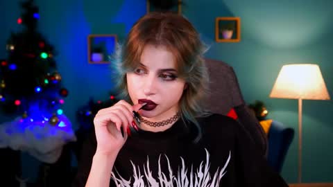 Snapshot of jade_castle chatting on 01/14/25, 08:09 jade_castle online show from 01/14/25, 08:09