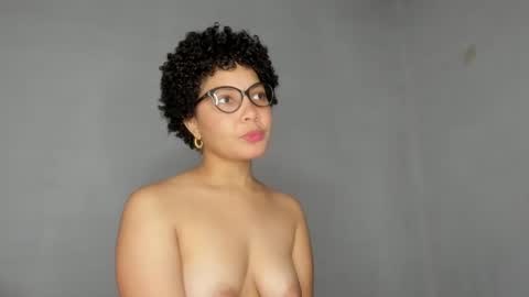 Jadeleidy Dorthini online show from 11/18/25, 09:30