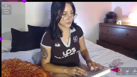 jade_evergreen_99 online show from 07/10/26, 08:11