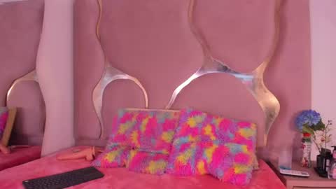 jade_ht online show from 06/17/26, 10:43