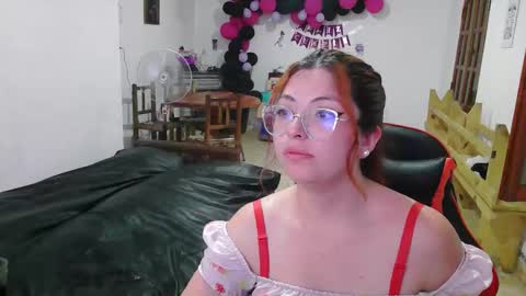 Snapshot of jade_john chatting on 11/30/25, 03:21 jade and jhon online show from 11/30/25, 03:21