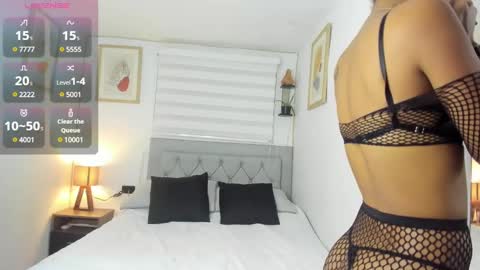 Snapshot of jade_obi chatting on 03/03/25, 02:26 Jade smile online show from 03/03/25, 02:26