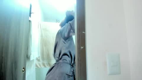 Jade smile online show from 04/25/26, 02:58