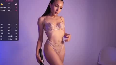 Jade Paris online show from 09/20/25, 10:27