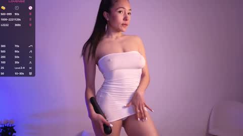 Jade Paris online show from 02/24/26, 09:40