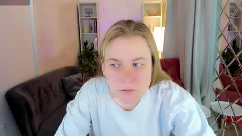 Snapshot of jade_soft chatting on 11/12/25, 09:03 Jade online show from 11/12/25, 09:03