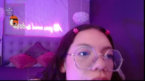 Snapshot of jade_storm_ chatting on 05/30/26, 09:01 JADE online show from 05/30/26, 09:01