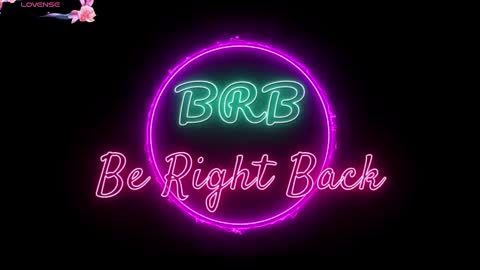 jade white  online show from 03/05/25, 11:49