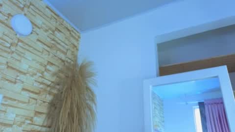 jade white  online show from 03/19/26, 01:48