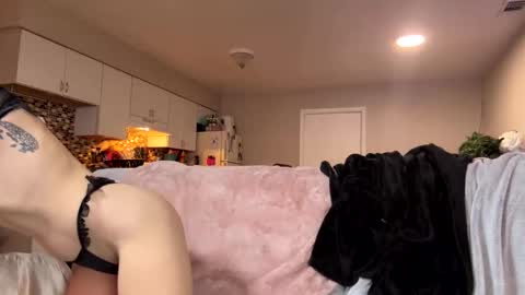 sexyeyes neverlie  online show from 04/28/26, 01:49