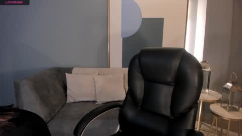 Snapshot of jadeevansx chatting on 12/21/24, 05:29 JADE EVANS online show from 12/21/24, 05:29