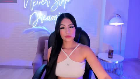 Snapshot of jadeevansx chatting on 01/21/25, 06:12 JADE EVANS online show from 01/21/25, 06:12