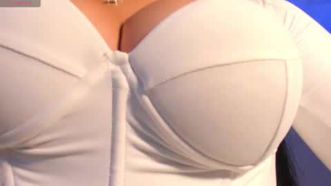 Snapshot of jadeevansx chatting on 10/11/25, 05:55 JADE EVANS online show from 10/11/25, 05:55