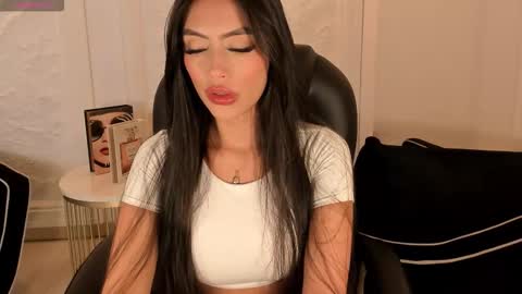 JADE EVANS online show from 01/17/26, 02:33