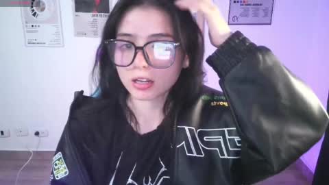 Snapshot of jademonet_ chatting on 06/09/26, 03:07 Jade 3 online show from 06/09/26, 03:07