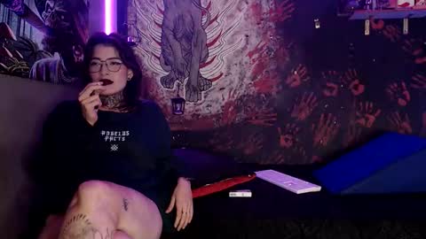 Alex and Venus online show from 04/21/26, 04:52