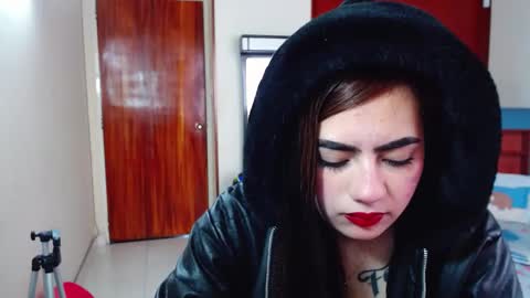 Jade online show from 01/31/25, 03:44