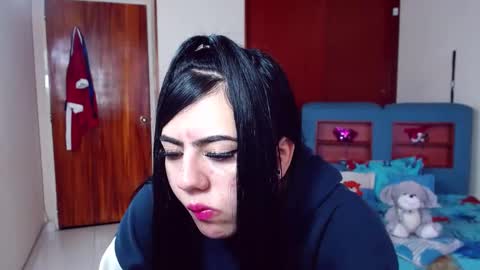 Jade online show from 02/22/25, 01:02