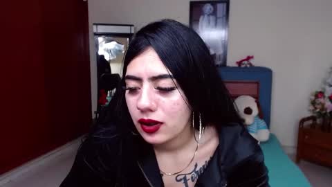 Jade online show from 03/11/25, 08:42