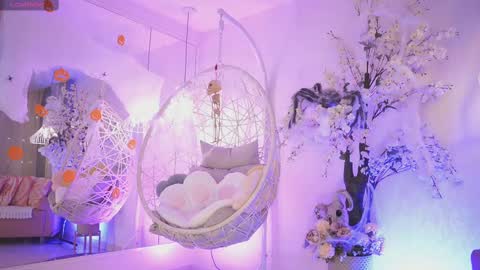 Jade Summer online show from 10/08/25, 11:30