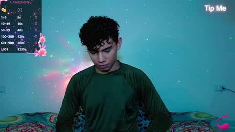 Snapshot of jaedasky_ chatting on 12/24/24, 05:27 javi15 online show from 12/24/24, 05:27