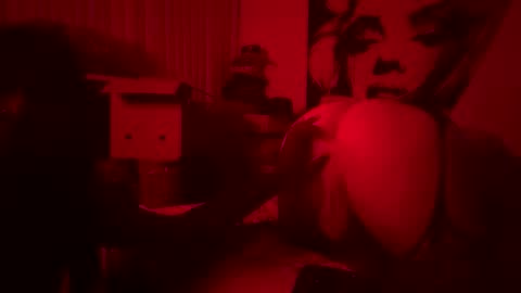 Snapshot of jaguarevermoore1 chatting on 10/21/25, 03:07 jaguarevermoore1 online show from 10/21/25, 03:07