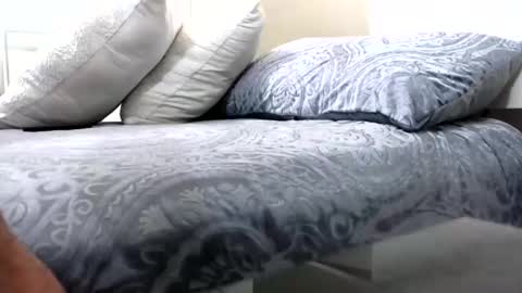 jairojose133 online show from 10/30/25, 04:47