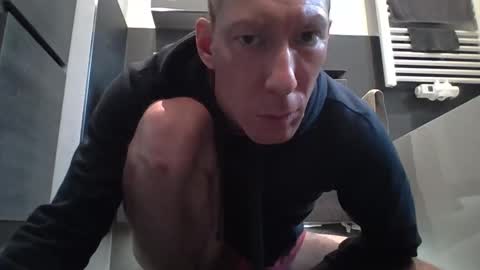 Snapshot of jak_81 chatting on 12/07/24, 10:45 jak_81 online show from 12/07/24, 10:45