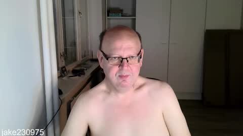 Jake2309 online show from 10/28/25, 07:49