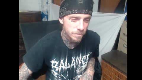 showingitoff online show from 12/22/25, 06:43