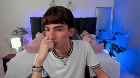 Snapshot of jake_evanss_ chatting on 05/26/26, 04:58 JAKE online show from 05/26/26, 04:58