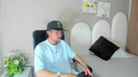 Snapshot of jake_miller__ chatting on 05/01/26, 07:18 Jake online show from 05/01/26, 07:18