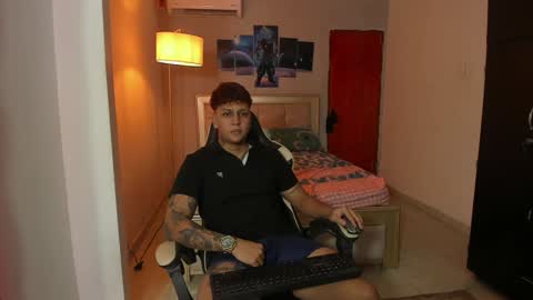 Snapshot of jake_pons chatting on 12/24/24, 11:33 Jake Pons online show from 12/24/24, 11:33