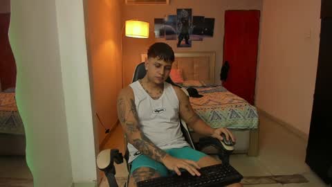 Snapshot of jake_pons chatting on 01/13/25, 03:12 Jake Pons online show from 01/13/25, 03:12