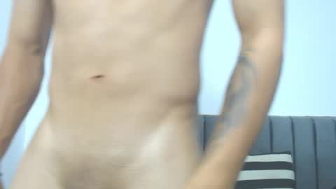 Hi guys im new 3 online show from 02/03/26, 02:53