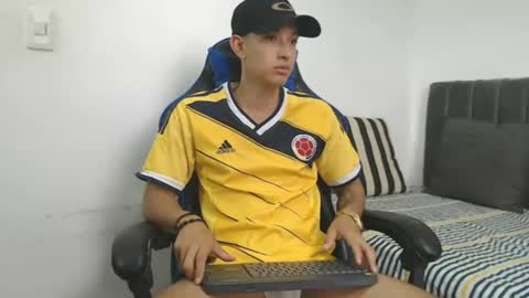 Snapshot of jake_shadow14 chatting on 07/03/26, 09:21 Hi guys im new 3 online show from 07/03/26, 09:21