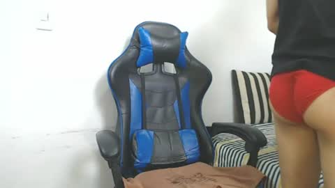 Snapshot of jake_shadow14 chatting on 07/17/26, 03:29 Hi guys im new 3 online show from 07/17/26, 03:29