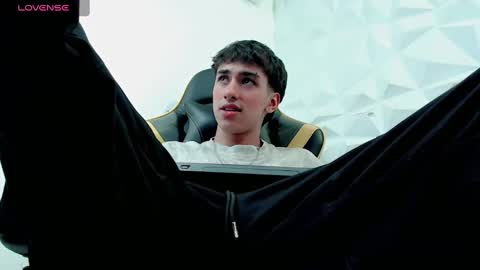 jake_tripp online show from 12/29/24, 06:45