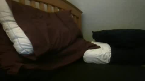 Snapshot of jakecambridge chatting on 12/15/25, 01:59 Jake Cambridge online show from 12/15/25, 01:59