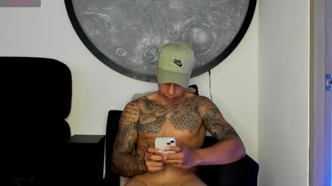 Snapshot of jakee_brown chatting on 02/06/26, 06:33 Santiago online show from 02/06/26, 06:33