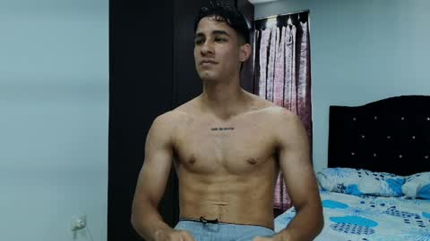 Snapshot of jakemonroe1 chatting on 04/06/26, 03:46 JakeMonroe online show from 04/06/26, 03:46