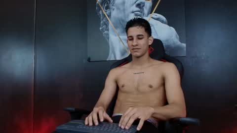 Snapshot of jakemoxley chatting on 10/07/25, 02:58 JakeMoxley online show from 10/07/25, 02:58