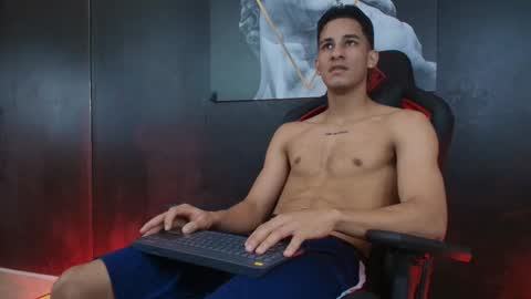 Snapshot of jakemoxley chatting on 10/24/25, 12:45 JakeMoxley online show from 10/24/25, 12:45