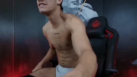 Snapshot of jakemoxley chatting on 10/30/25, 12:28 JakeMoxley online show from 10/30/25, 12:28