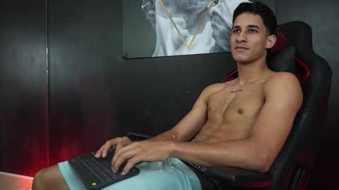 Snapshot of jakemoxley chatting on 11/06/25, 02:51 JakeMoxley online show from 11/06/25, 02:51