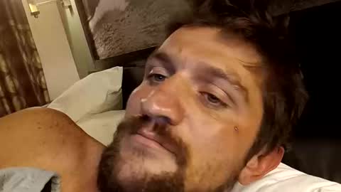 Snapshot of jakesixinchsnake chatting on 10/21/25, 02:34 SugaTitsNLilBubba online show from 10/21/25, 02:34