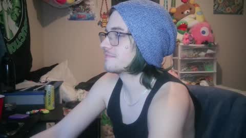 Snapshot of jakieepoo212 chatting on 12/27/24, 05:42 Jakieepoo212 online show from 12/27/24, 05:42