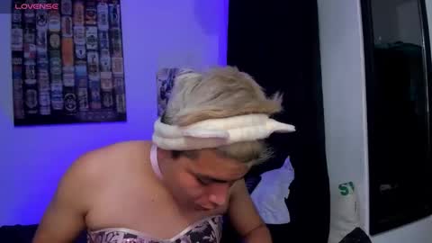 miha adams  online show from 01/07/26, 06:32