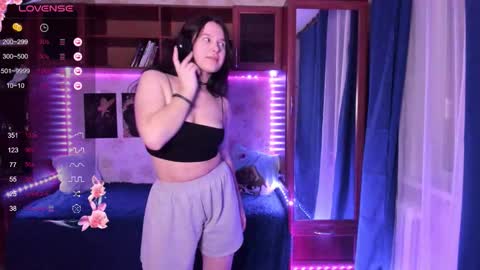 Snapshot of jaleesasabaj chatting on 11/09/25, 06:17 Lisa online show from 11/09/25, 06:17